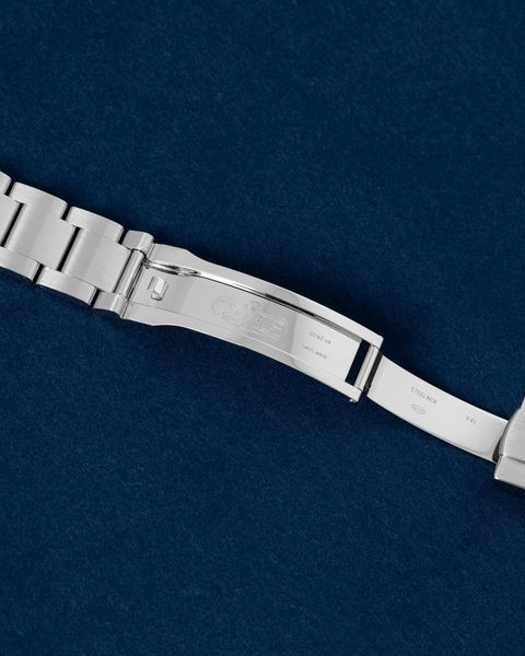 Rolex Oyster Perpetual 124300